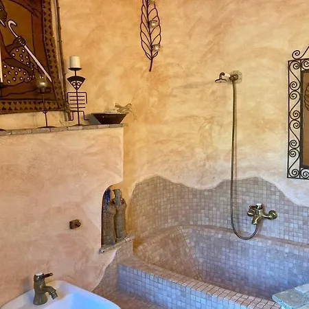 La Casa Di Martina, Con 1 Piscina 1 Piscina Bimbi E Parco Giochi * Caramagna Ligure
