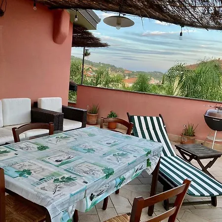 La Casa Di Martina, Con 1 Piscina 1 Piscina Bimbi E Parco Giochi 别墅 Caramagna Ligure