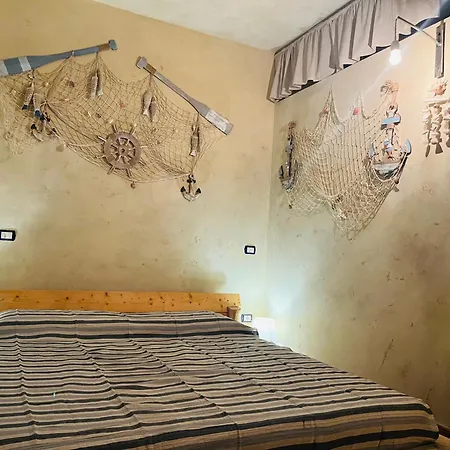 La Casa Di Martina, Con 1 Piscina 1 Piscina Bimbi E Parco Giochi
